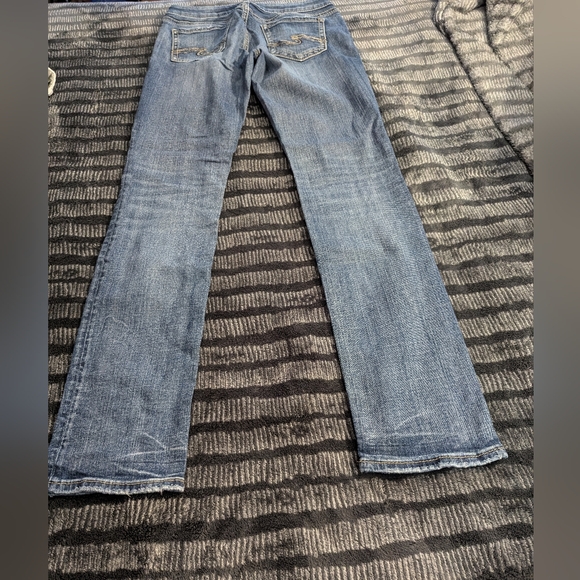 Silver Suki Straight Jeans. Size 28. - Picture 5 of 6